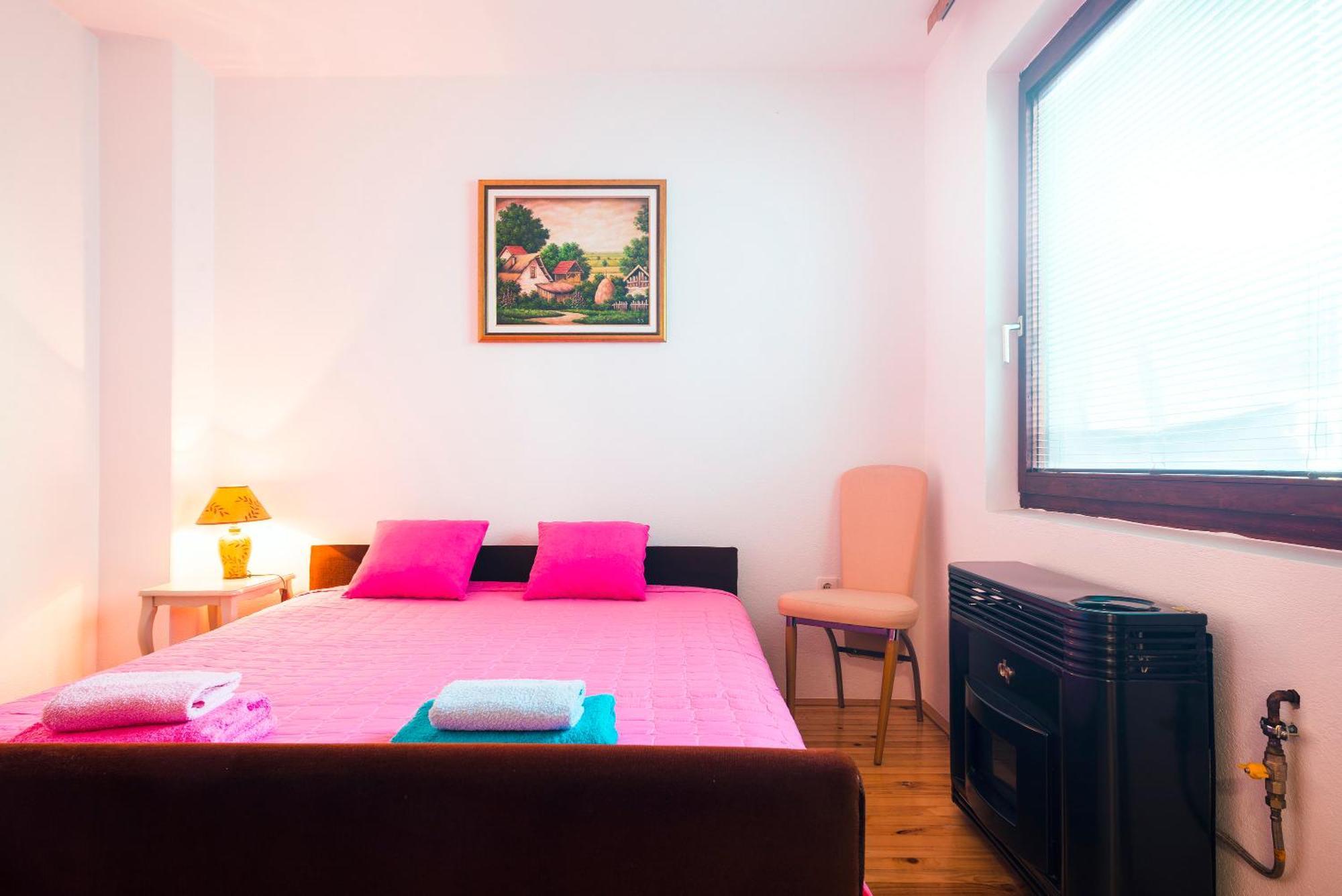 Apartmani Slavica Ягодина Екстер'єр фото