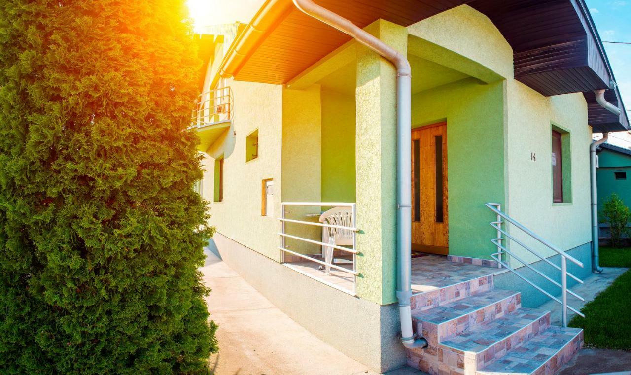 Apartmani Slavica Ягодина Екстер'єр фото