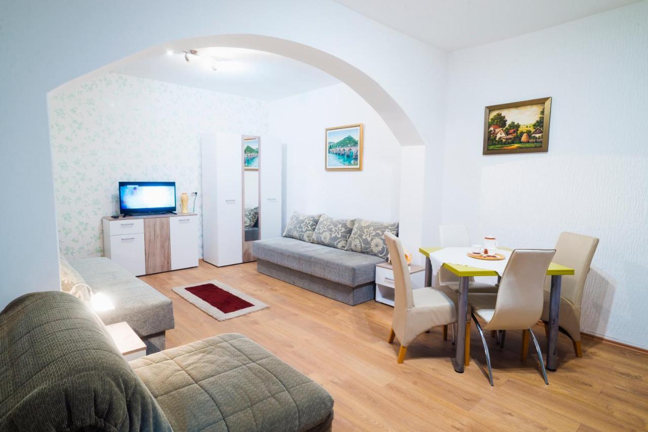 Apartmani Slavica Ягодина Екстер'єр фото