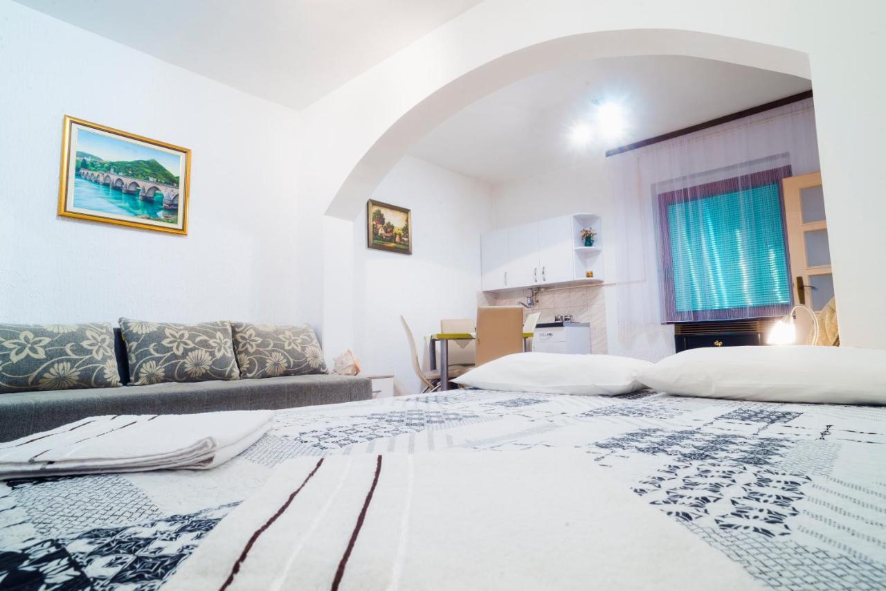 Apartmani Slavica Ягодина Екстер'єр фото