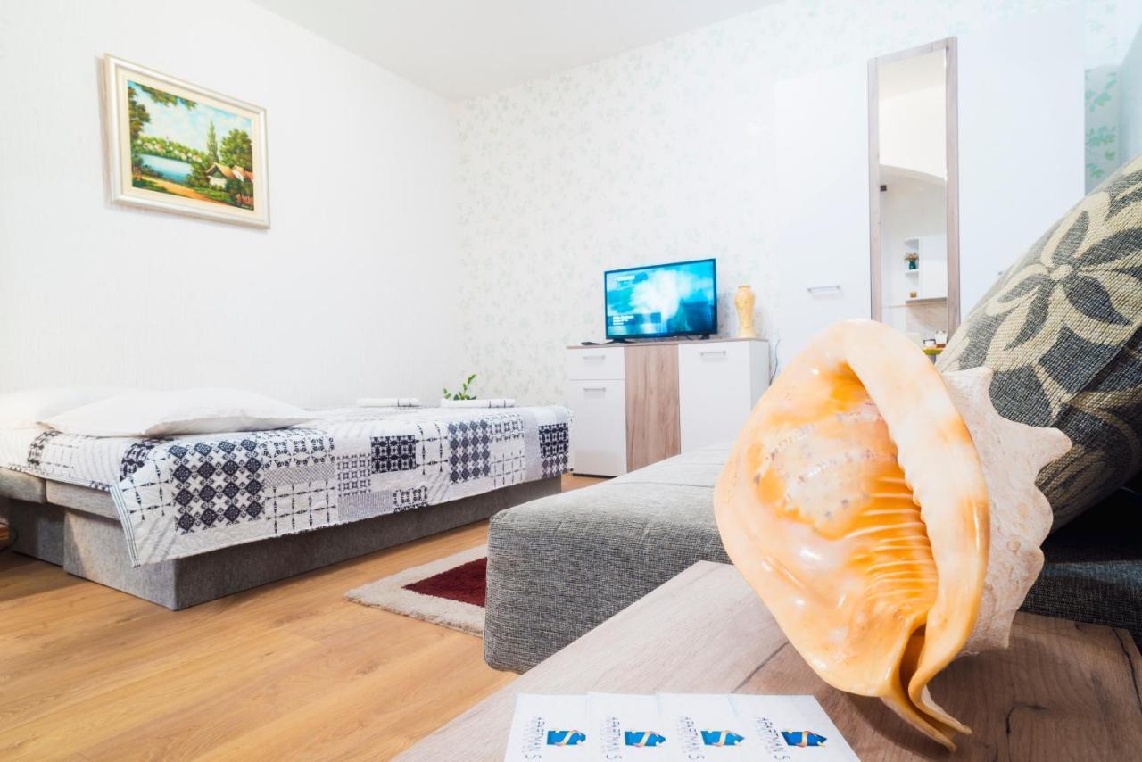 Apartmani Slavica Ягодина Екстер'єр фото